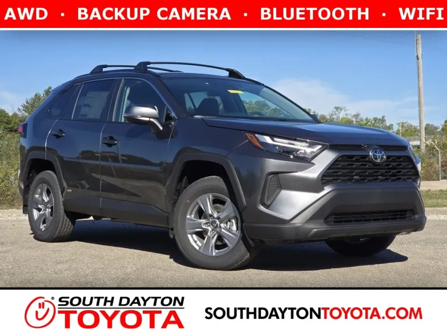 2025 Toyota RAV4 Hybrid XLE photo 1