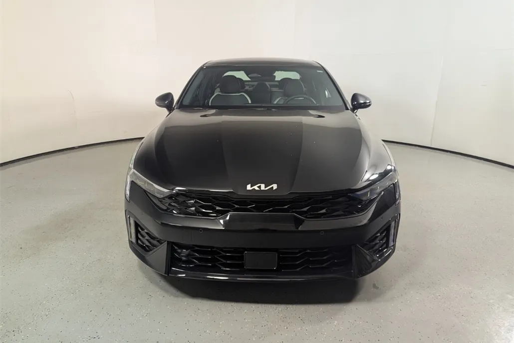 2026 Kia K5 GT-Line photo 1