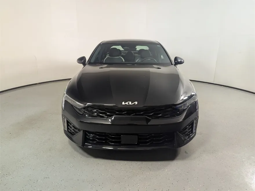 2026 Kia K5 GT-Line photo 1