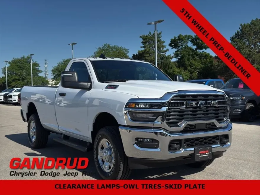 2025 Ram 2500 Tradesman photo 1