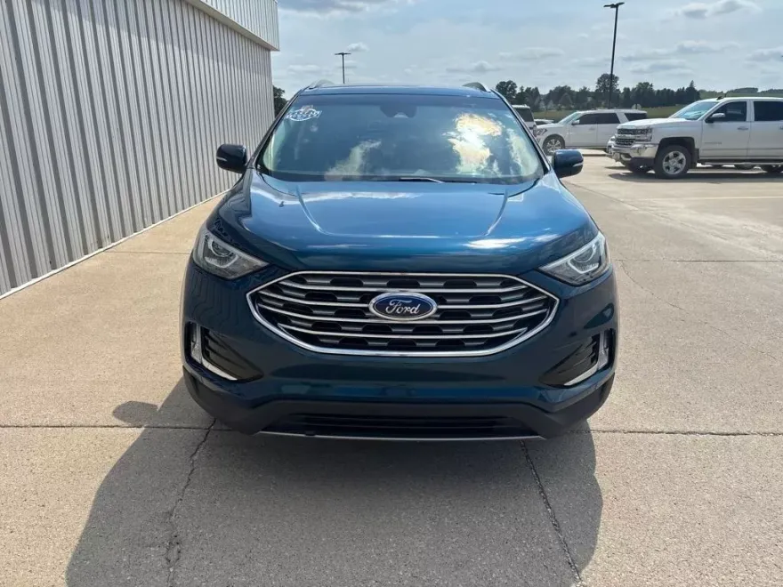 2020 Ford Edge SEL photo 1