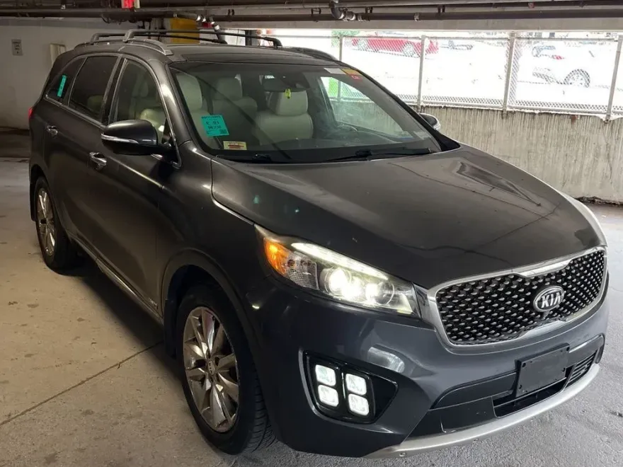 2016 Kia Sorento SX Limited photo 1