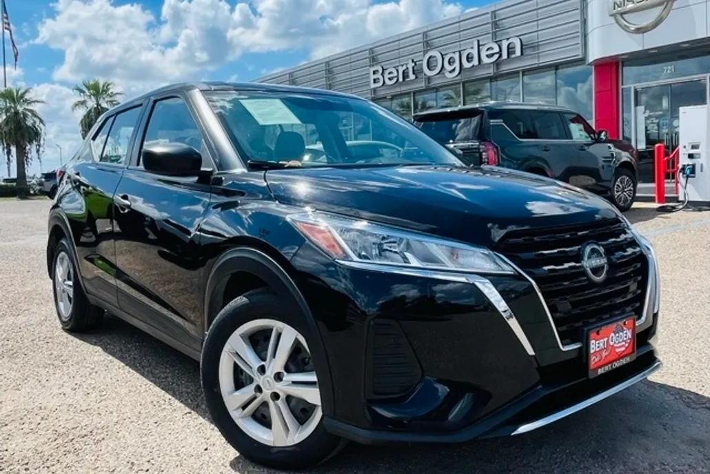 2024 Nissan Kicks S photo 1