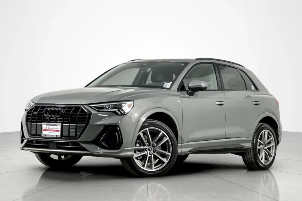 2025 Audi Q3 S line Premium 45 TFSI photo 1