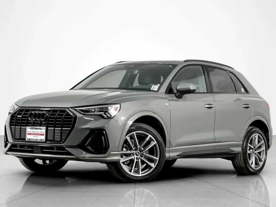 2025 Audi Q3 S line Premium 45 TFSI photo 1