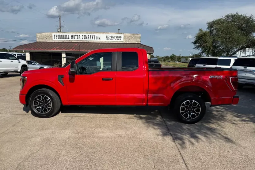 2023 Ford F-150 STX photo 1