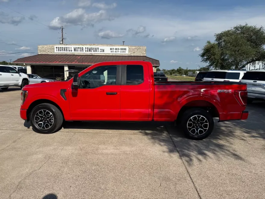 2023 Ford F-150 STX photo 1