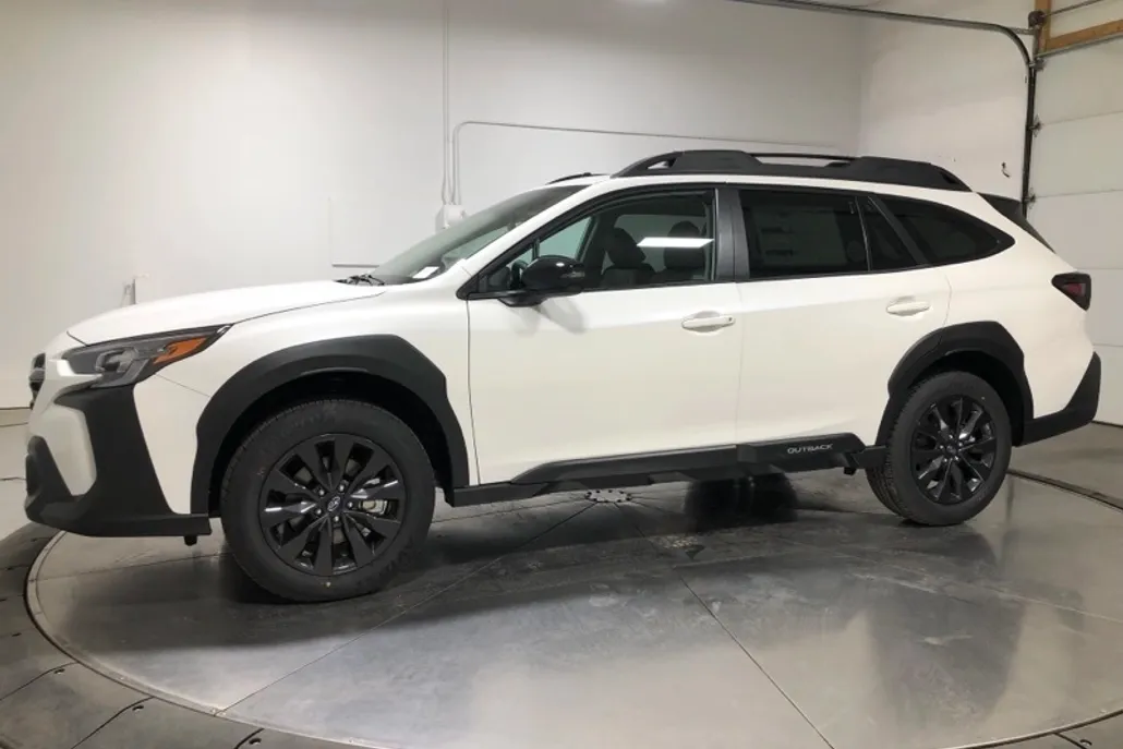 2025 Subaru Outback Onyx Edition photo 1