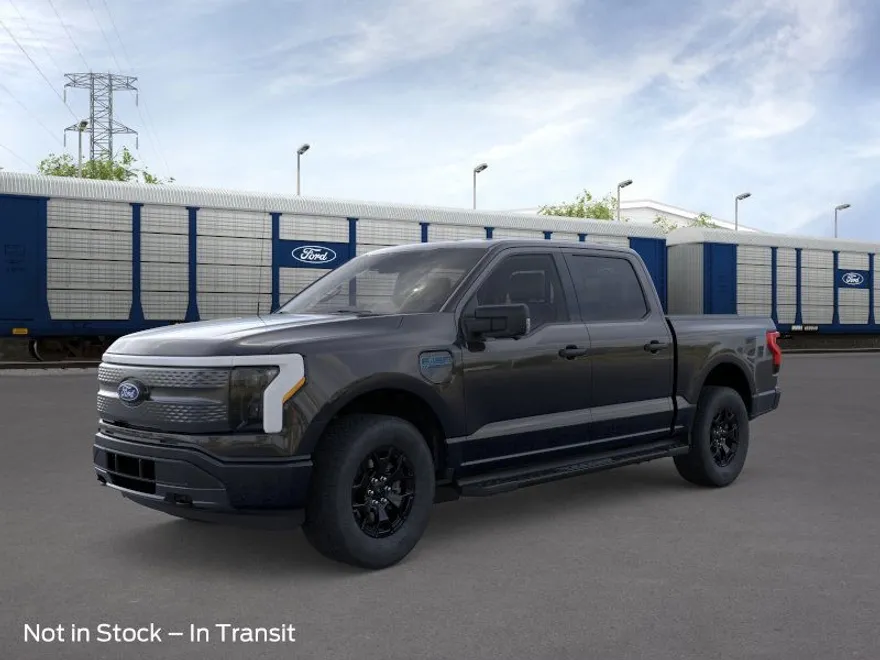 2025 Ford F-150 Lightning XLT photo 1