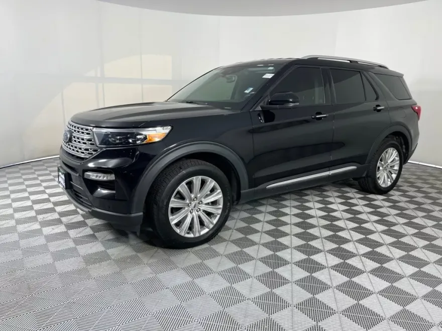 2022 Ford Explorer Limited photo 1