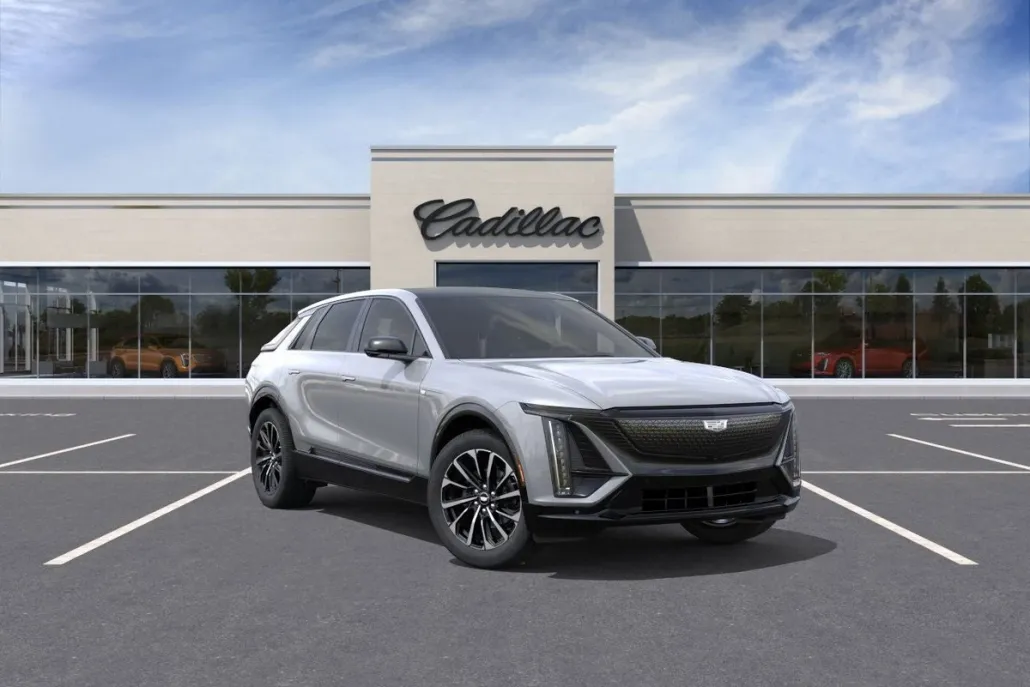 2025 Cadillac Lyriq Sport photo 1