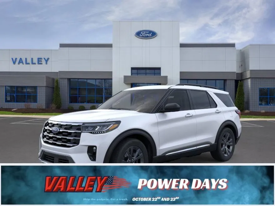 2025 Ford Explorer photo 1