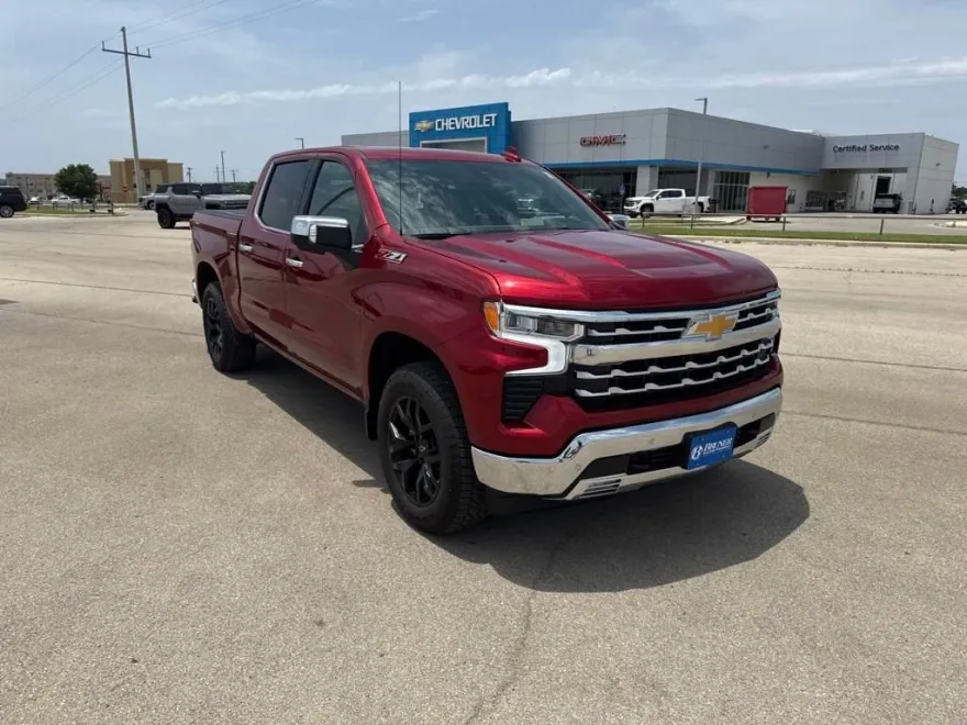 2025 Chevrolet Silverado 1500 LTZ photo 1