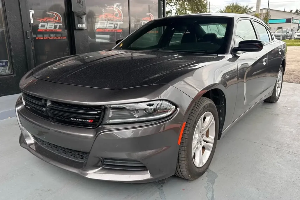 2023 Dodge Charger SXT photo 1