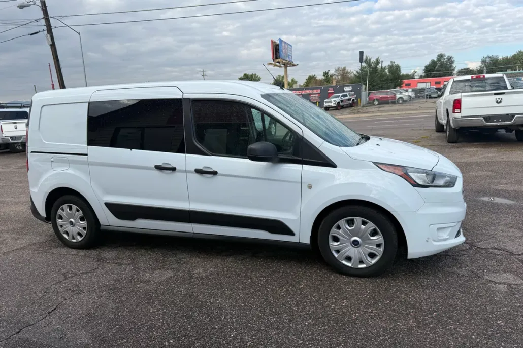 2020 Ford Transit Van XLT photo 1