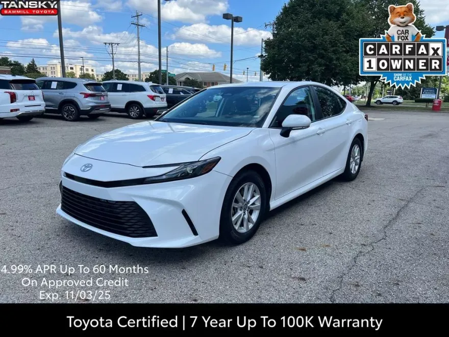 2025 Toyota Camry LE photo 1