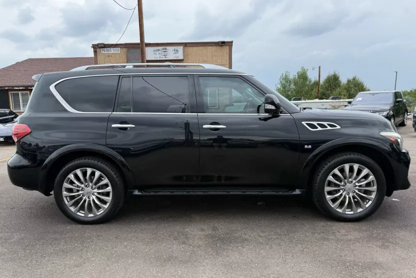 2016 Infiniti QX80 Base photo 1