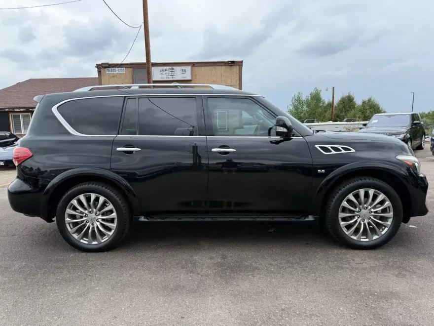 2016 Infiniti QX80 Base photo 1