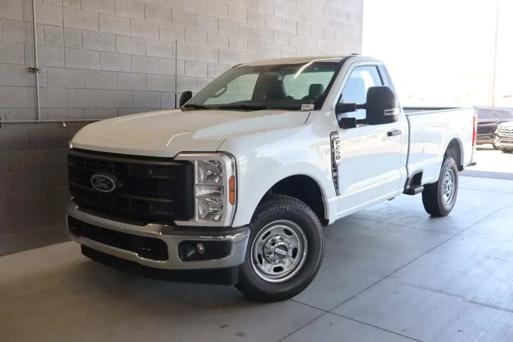 2025 Ford F-250 XL photo 1