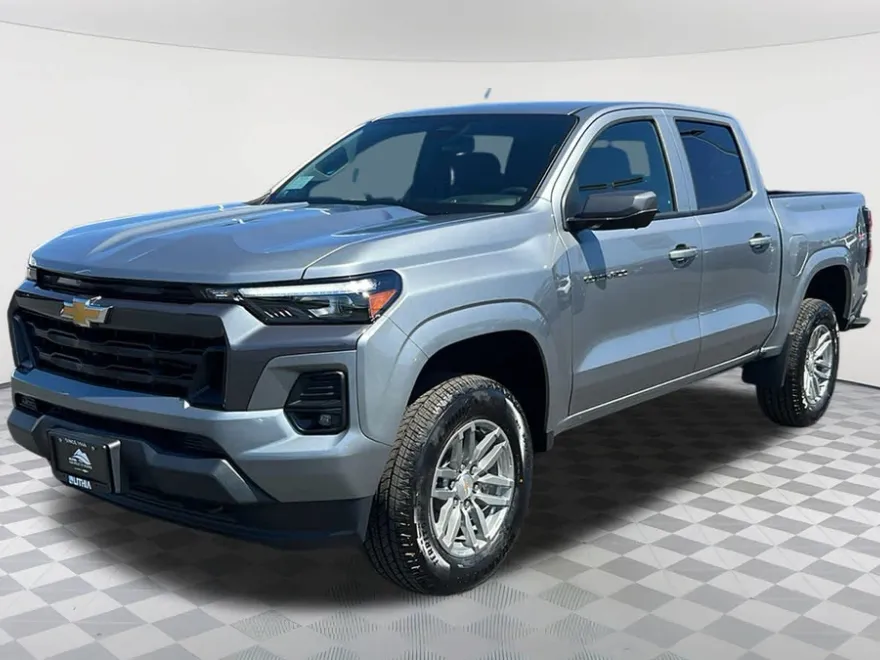2026 Chevrolet Colorado LT photo 1