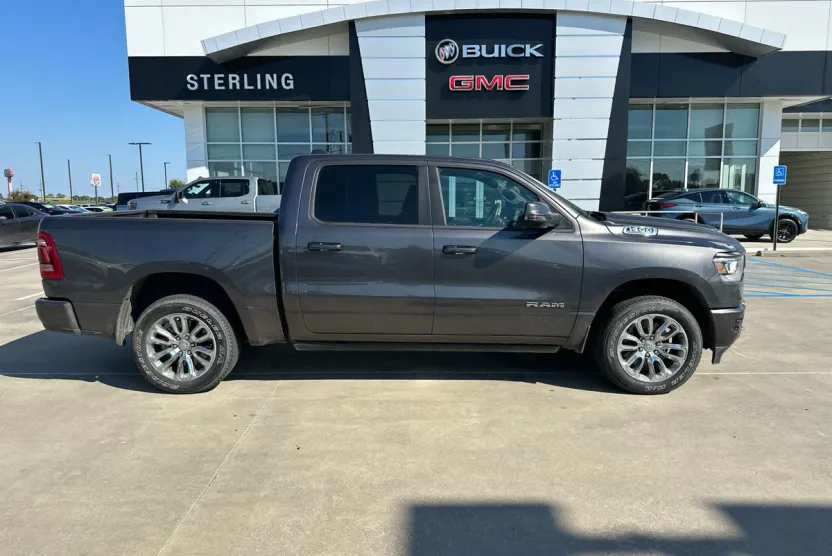 2024 Ram 1500 Laramie photo 1