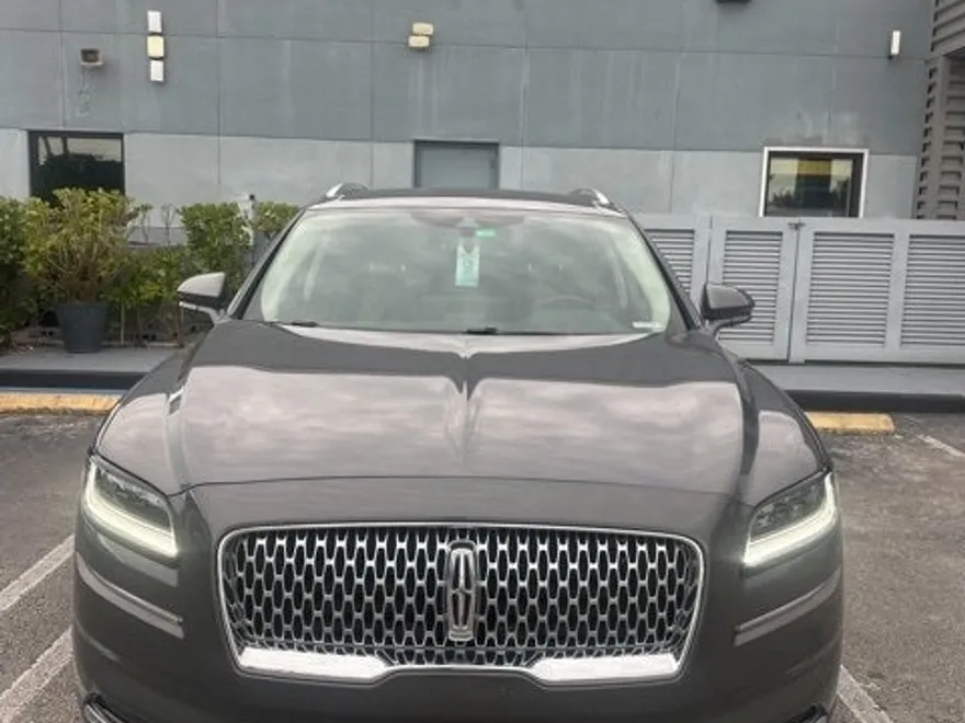 2021 Lincoln Nautilus Standard photo 1