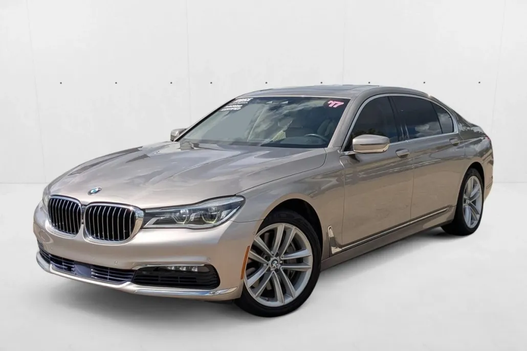 2017 Bmw B7 photo 1