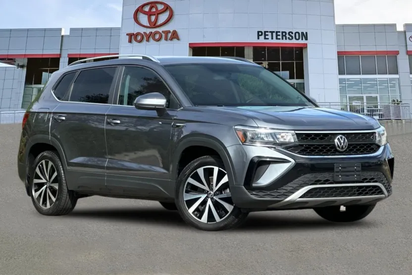 2022 Volkswagen Taos SE photo 1