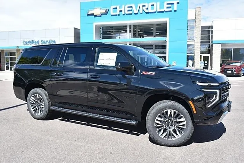 2026 Chevrolet Suburban Z71 photo 1