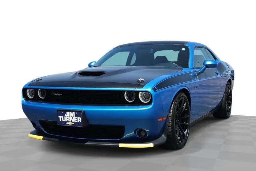 2023 Dodge Challenger R/T Scat Pack photo 1