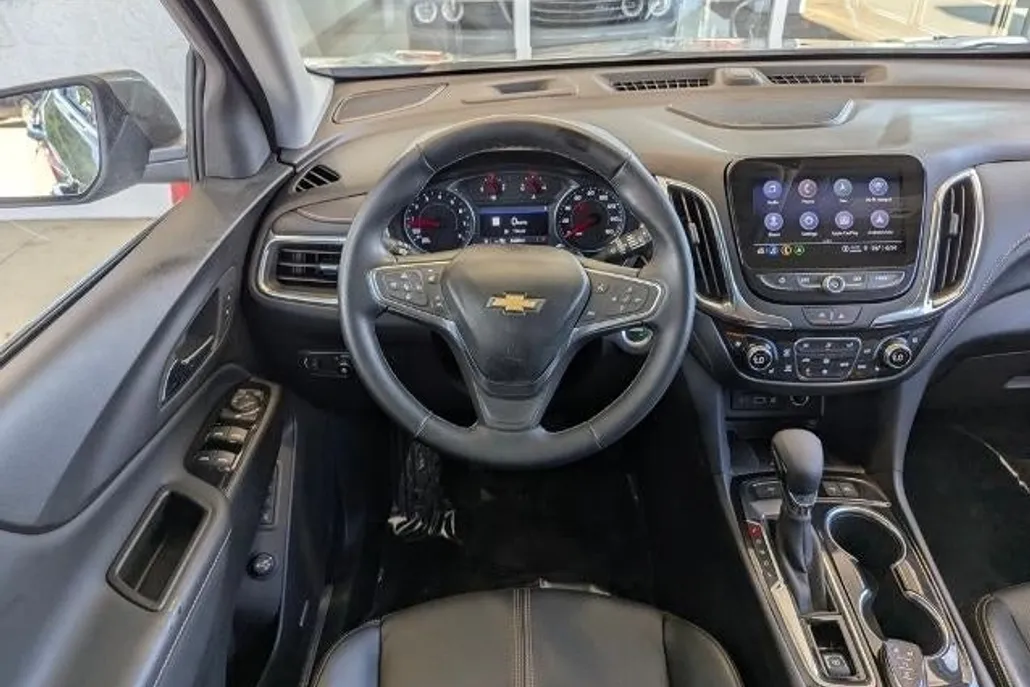 2024 Chevrolet Equinox Premier photo 1