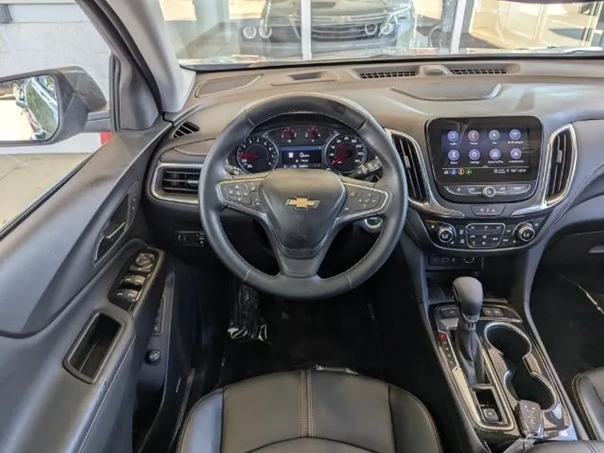2024 Chevrolet Equinox Premier photo 1