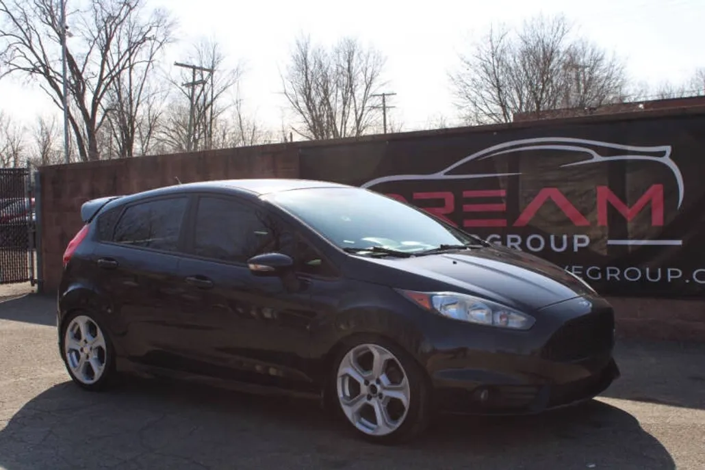 2015 Ford Fiesta ST photo 1