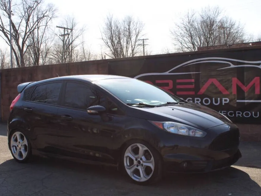 2015 Ford Fiesta ST photo 1