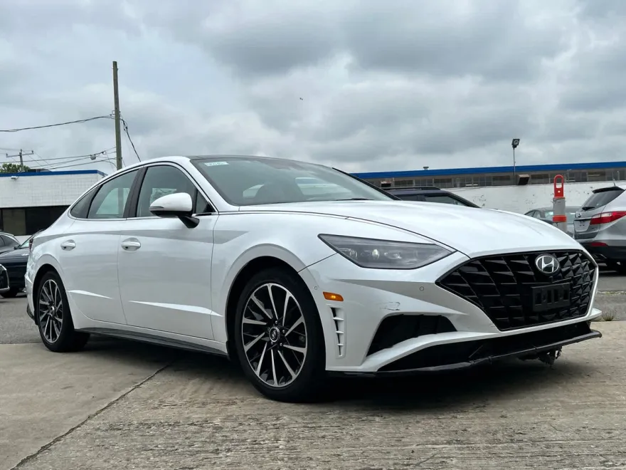 2021 Hyundai Sonata Limited photo 1