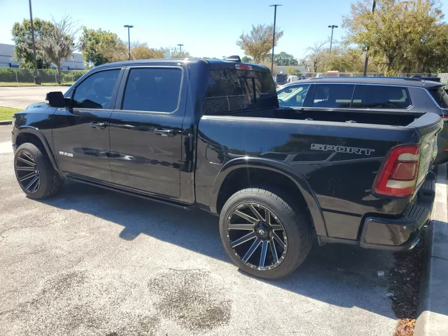 2020 Ram 1500 Laramie photo 1