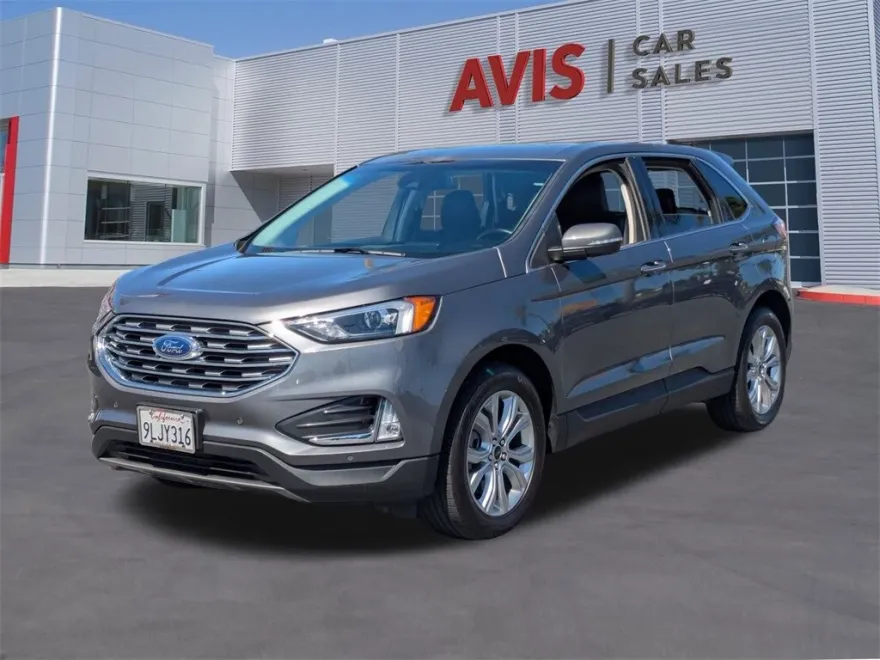 2024 Ford Edge Titanium photo 1