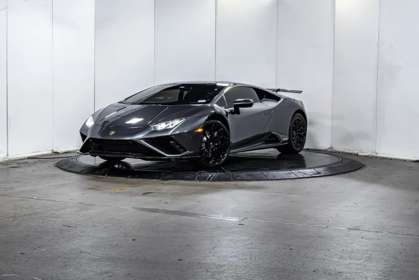 2022 Lamborghini Huracan Evo Coupe photo 1