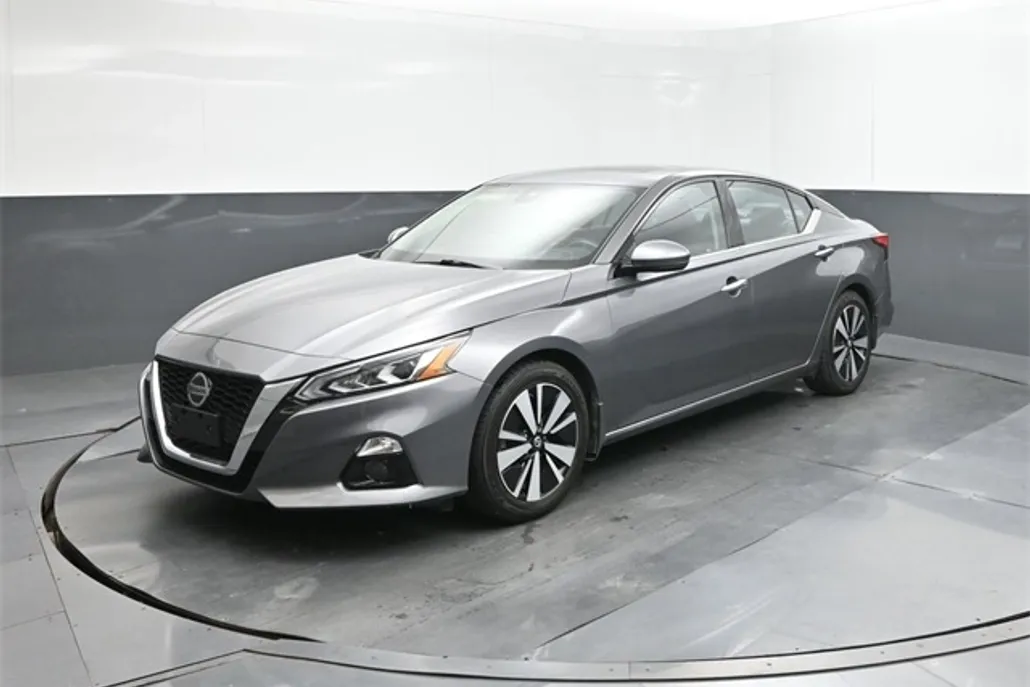 2021 Nissan Altima 2.5 SL photo 1