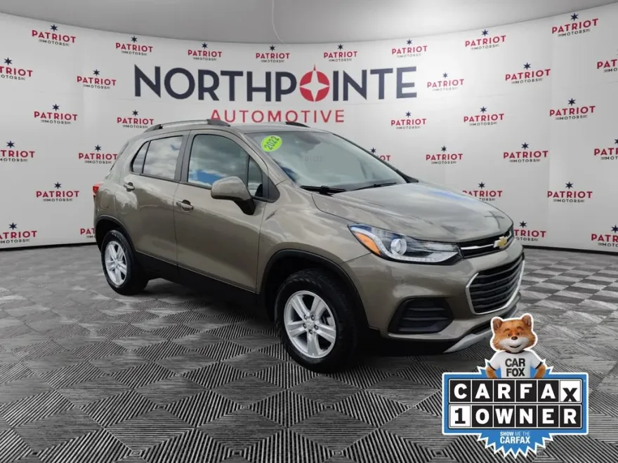 2022 Chevrolet Trax LT photo 1