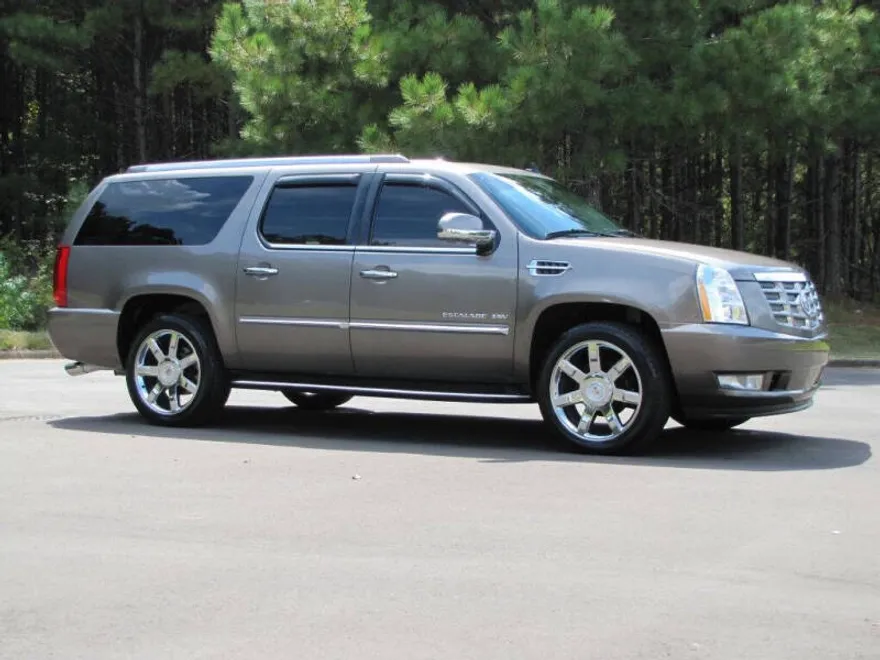 2012 Cadillac Escalade ESV Luxury photo 1