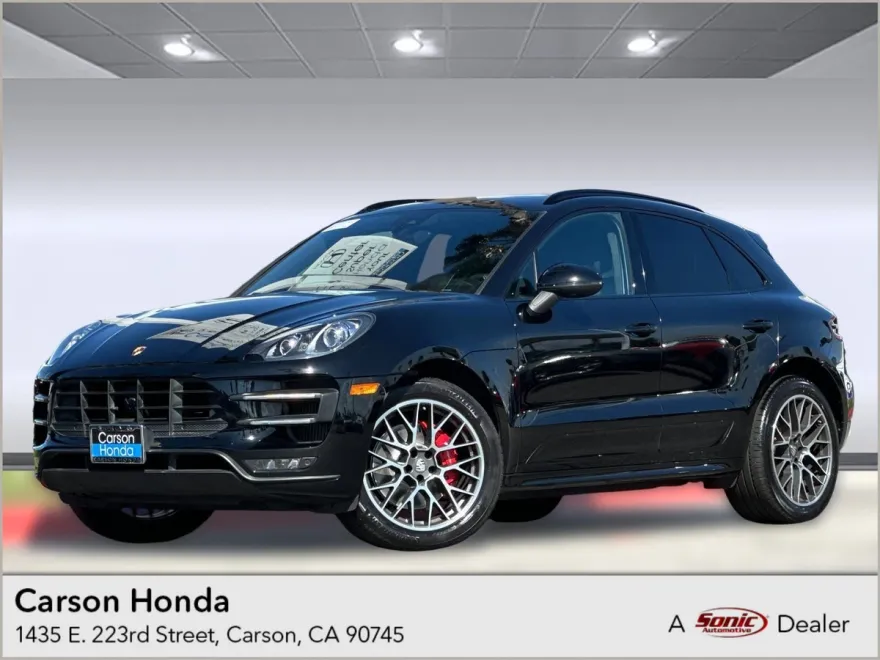 2015 Porsche Macan Turbo photo 1