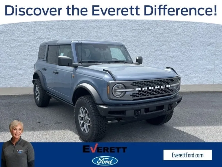 2025 Ford Bronco Badlands photo 1