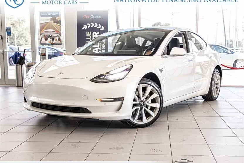 2019 Tesla Model 3 Mid Range photo 1
