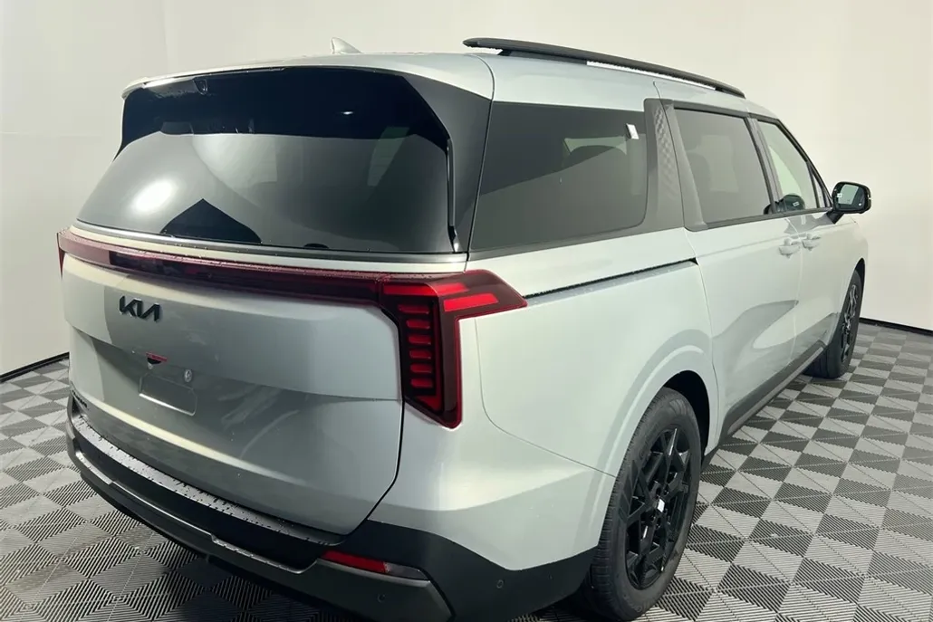 2026 Kia Carnival SX Prestige photo 1