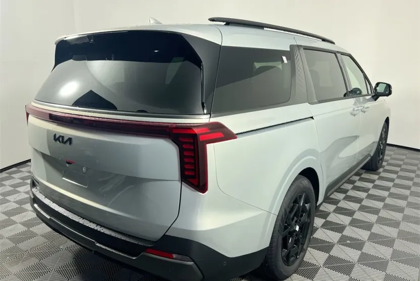 2026 Kia Carnival SX Prestige photo 1