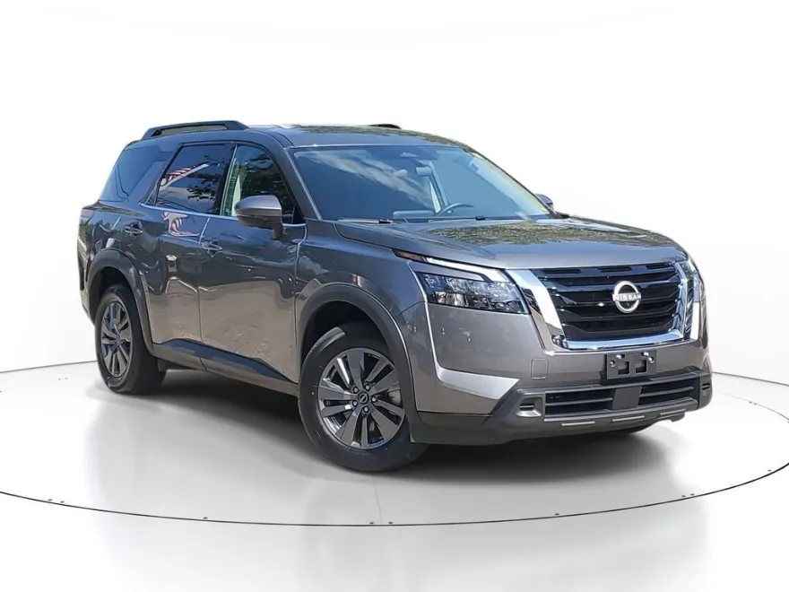 2024 Nissan Pathfinder SV photo 1