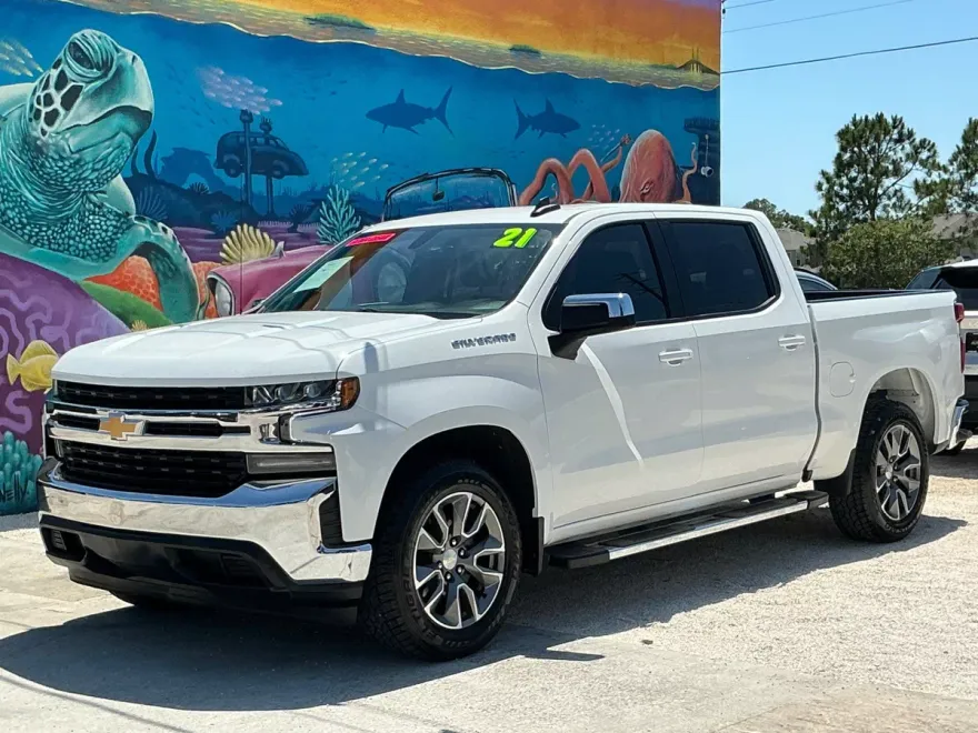 2021 Chevrolet Silverado 1500 LT photo 1