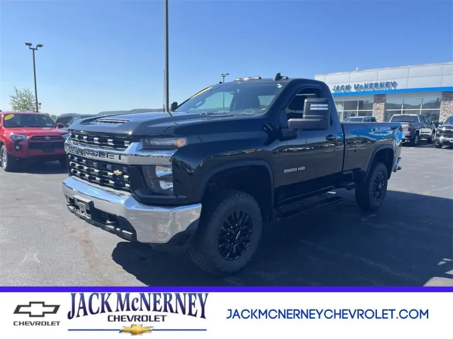 2021 Chevrolet Silverado 3500HD LT photo 1