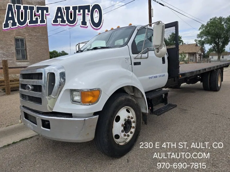 2007 Ford F-650 SuperCab photo 1